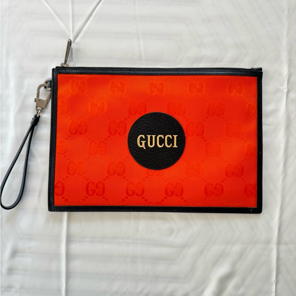 - GUCCI- Off the grid nylon pouch